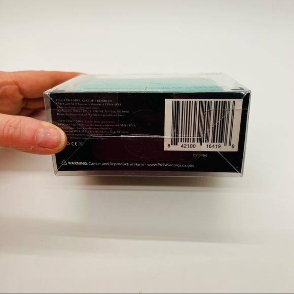 NWT Take Me Away Green Tech Set with phone stand, wall charger, 3-in-1 charger + - Picture 3 of 6